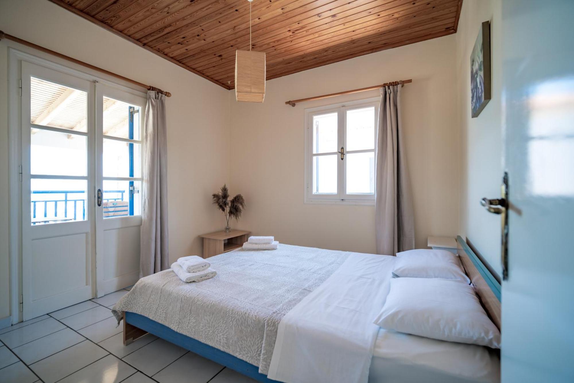 Philyra Appartments Agia Pelagia  Room photo